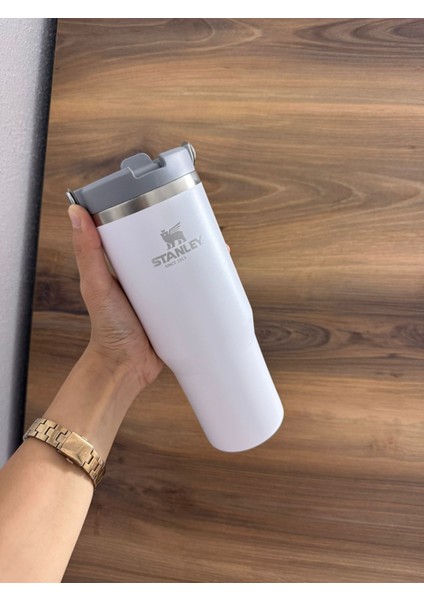 The Iceflow Flip Straw Pipetli Termos Bardak 0.89 modelleri