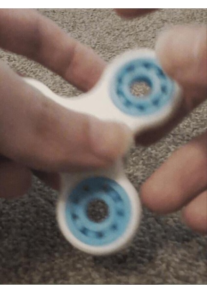 Bir Saatin Altında Klasik Fidget Spinner