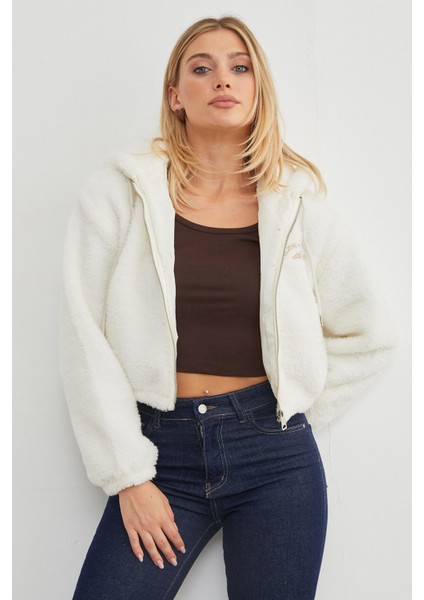 Kapüşonlu Nakışlı Işlemeli Kısa Peluş Mont fırsatları