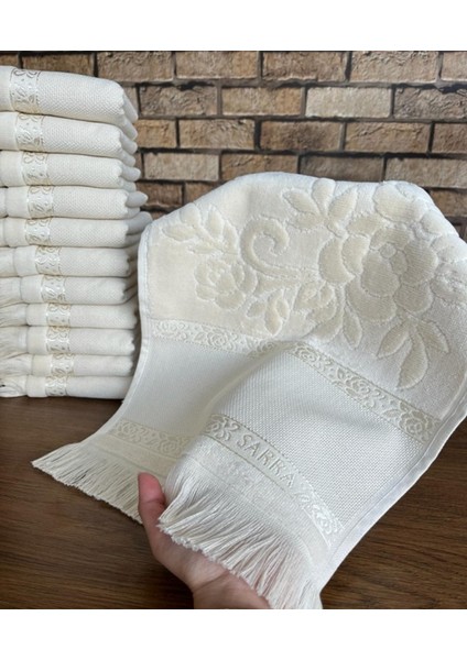 Etamin ve Kanaviçe Işlemelik Havlu - Krem - Analı Kızlı
