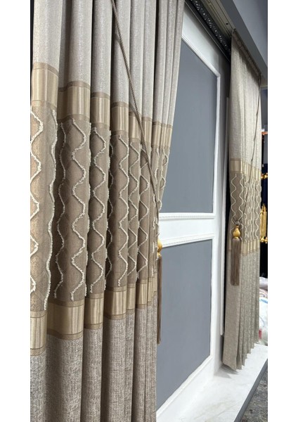 1-3 Sık Pile Pano Fon Perde, Piramit Model Tek Kanat Fon Perde