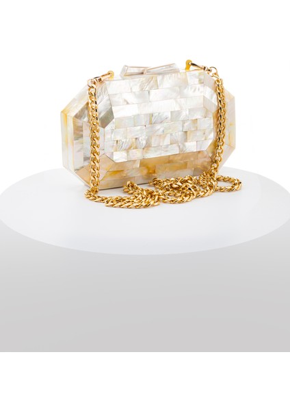 Madre LY0107 Sedef El Yapımı Beyaz Çanta fiyatları