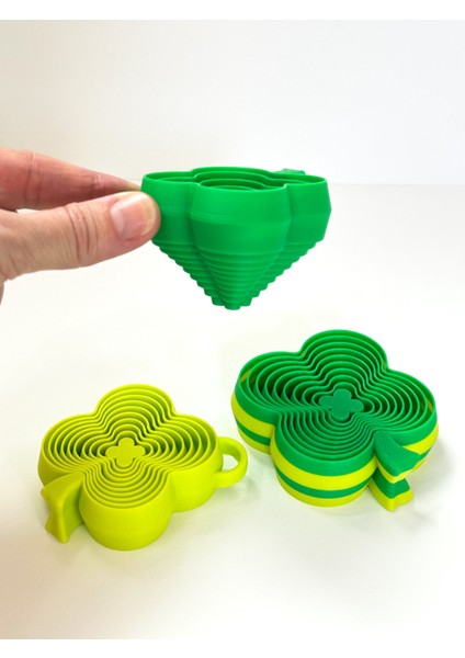 4 Yaprak Yonca Katmanlı Fidget Oyuncak (Özelleştirilebilir Tasarım) modelleri