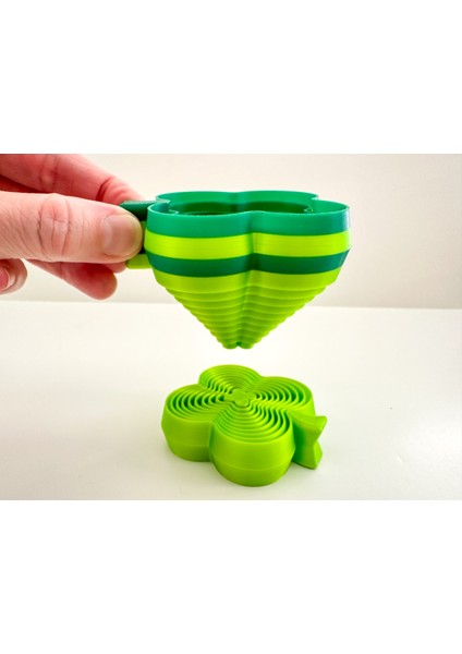 4 Yaprak Yonca Katmanlı Fidget Oyuncak (Özelleştirilebilir Tasarım)