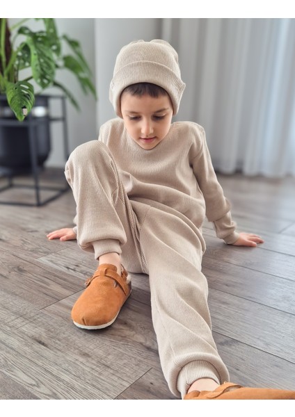 Taş Fitilli 3'lü Çocuk Takım (Şapka-Sweat-Eşofman)(1-7yaş)