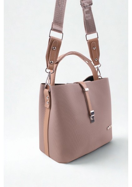 Yeni Sezon Kadın Omuz Çantası 4 Bölmeli Ayarlanabilir Geniş Askılı 22X20 cm AKL2055 fiyatları