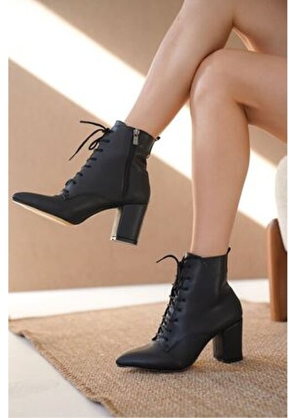 Kadın Candy Topuklu Bağcıklı Bot - Siyah