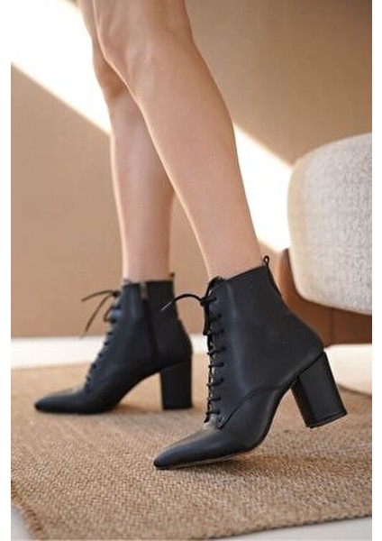 Kadın Candy Topuklu Bağcıklı Bot - Siyah