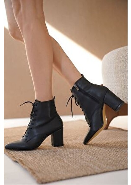 Kadın Candy Topuklu Bağcıklı Bot - Siyah