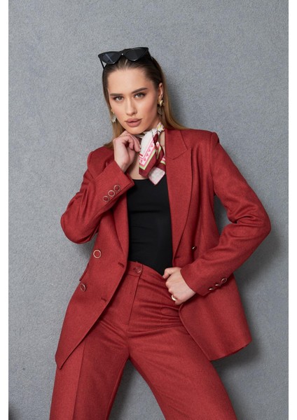 4 Düğmeli Kruvaze Yünefekt Takım Kırmızı fiyatları