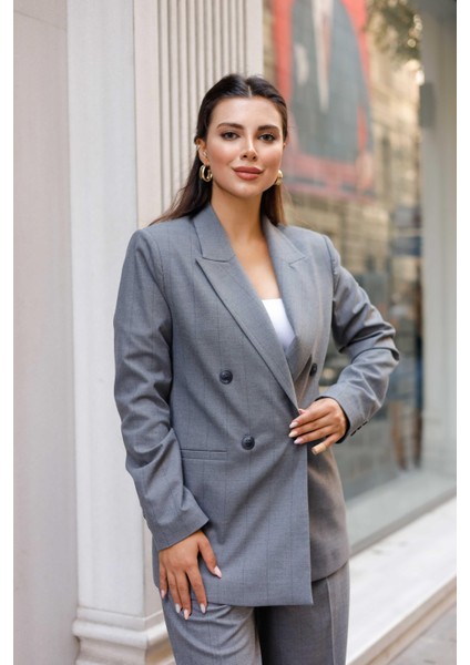 4 Düğmeli Kruvaze Geniş Çizgili Takım Gri