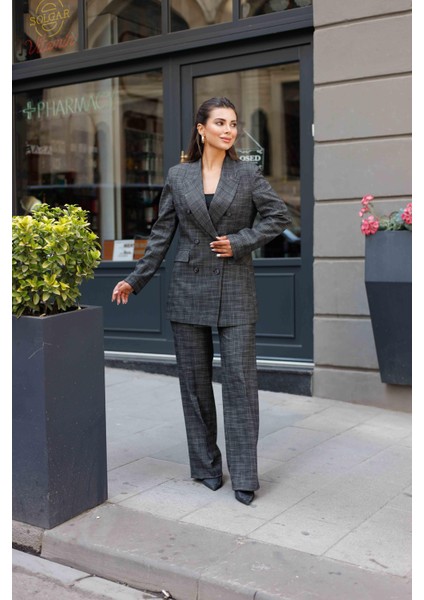 6 Düğmeli Kruvaze Ekose Takım Siyah fırsatları