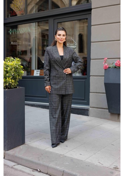 6 Düğmeli Kruvaze Ekose Takım Siyah indirimleri