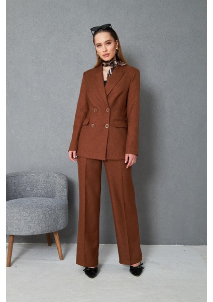 4 Düğmeli Kruvaze Yünefekt Takım Kahve