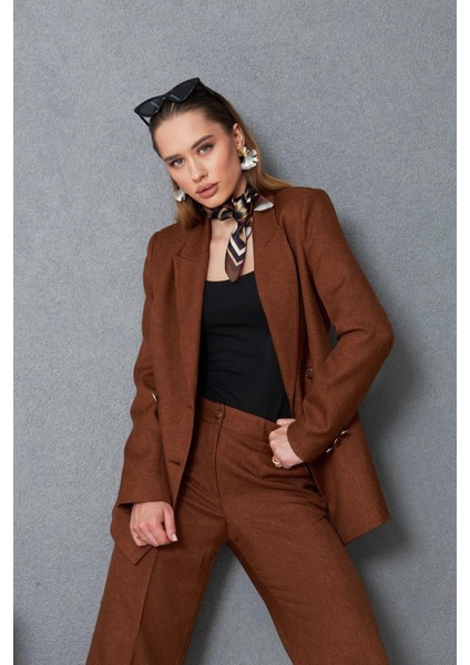 4 Düğmeli Kruvaze Yünefekt Takım Kahve fiyatları