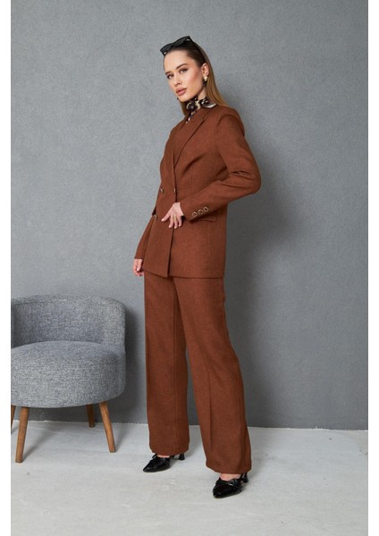 4 Düğmeli Kruvaze Yünefekt Takım Kahve fırsatları