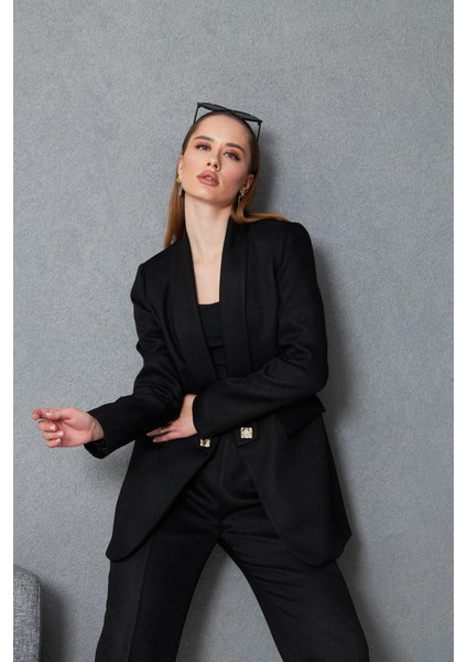 Kare Düğmeli Yünefekt Takım Siyah fiyatları