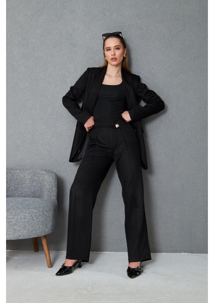 Kare Düğmeli Yünefekt Takım Siyah fırsatları