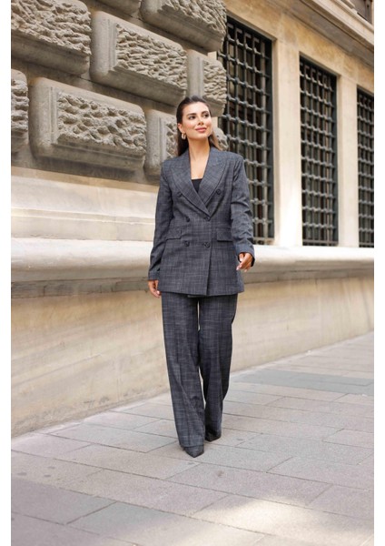 6 Düğmeli Kruvaze Ekose Takım Lacivert fırsatları