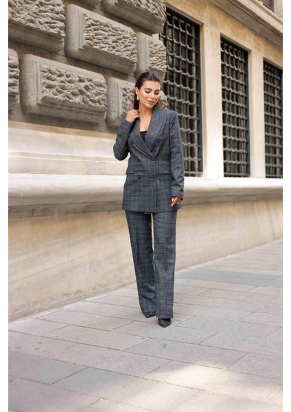 6 Düğmeli Kruvaze Ekose Takım Lacivert