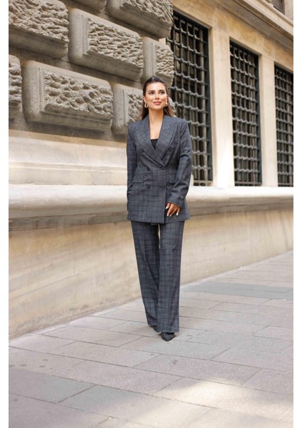 6 Düğmeli Kruvaze Ekose Takım Lacivert