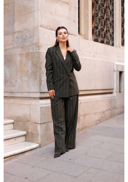 4 Düğmeli Kruvaze Geniş Çizgili Takım Haki