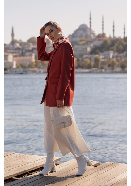 Torba Cepli Iki Düğmeli Yünefekt Ceket Kırmızı