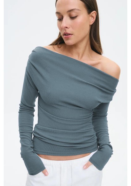 Füme Kadın Off Shoulder Uzun Kollu Bluz MG2567 fiyatları