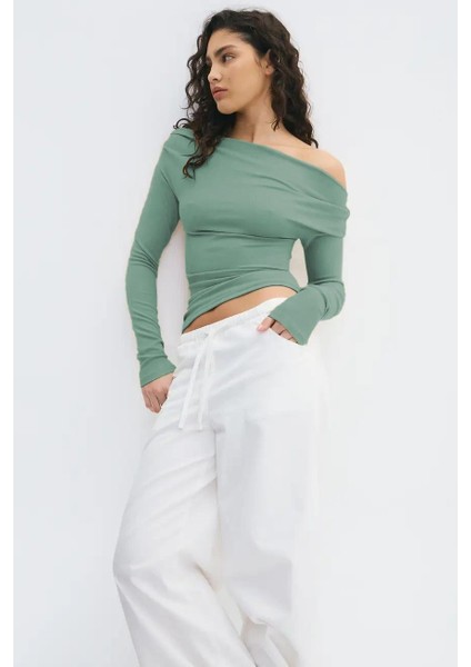 Haki Kadın Off Shoulder Uzun Kollu Bluz MG2567 fiyatları