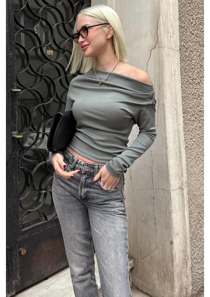 Haki Kadın Off Shoulder Uzun Kollu Bluz MG2567