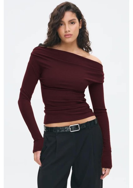 Bordo Kadın Off Shoulder Uzun Kollu Bluz MG2567
