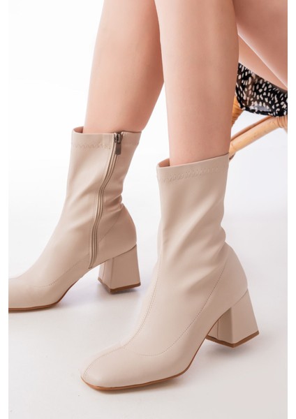 HC-2700 Bej Topuklu Fermuarlı Kadın Bot modelleri