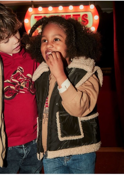 Kız Çocuk Kontrast Tüylü Koyun Derisi Yelek 4313 Siyah