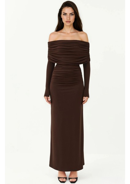 Kadın Omzu Açık Drapeli Vücuda Oturan Sandy Uzun Elbise Mocha Kahvesi