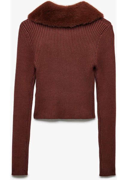 Viskon Karışımlı Suni Kürk Yakalı Uzun Kollu Fermuarlı Triko Hırka fırsatları