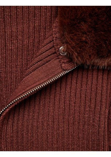 Viskon Karışımlı Suni Kürk Yakalı Uzun Kollu Fermuarlı Triko Hırka