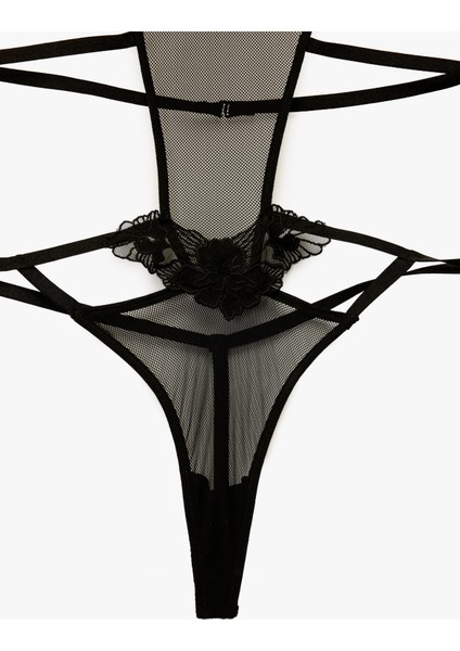 Rahat Kalıp V Yaka Askılı Çiçek Detaylı Dantelli Bodysuit modelleri