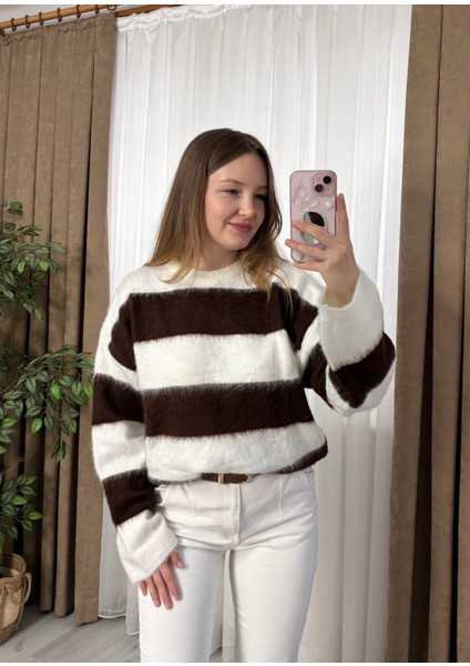 Çizgili Yumuşak Oversize Kazak Krem & Kahve fiyatları