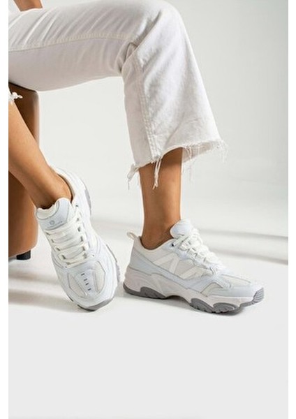 Tokıe Z Spor Ayakkabı Erkek Kullanıcılar İçin Estetik Düz Taban Tasarım