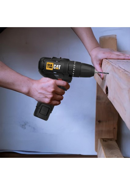 DX1160 12VOLT/2.0AH Li-Ion Çift Akülü Kömürsüz Profesyonel Şarjlı Darbeli Matkap + DA01901 32 Parça Aksesuar Seti fırsatları