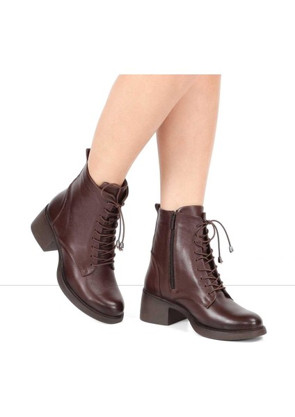 Kadın Kahverengi Bağcıklı Fermuarlı Deri Bot fiyatları