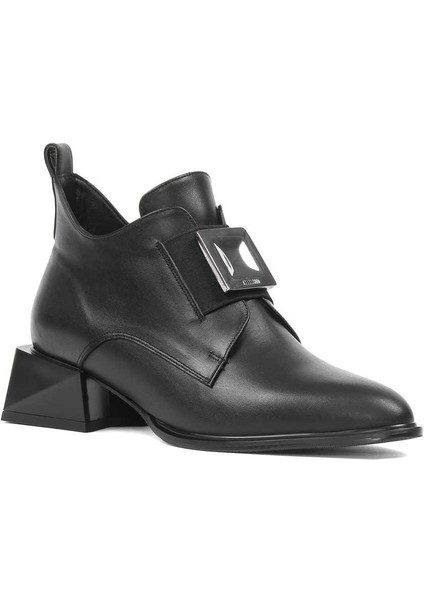 Kadın Siyah Fermuarlı Toka Detaylı Deri Bot modelleri