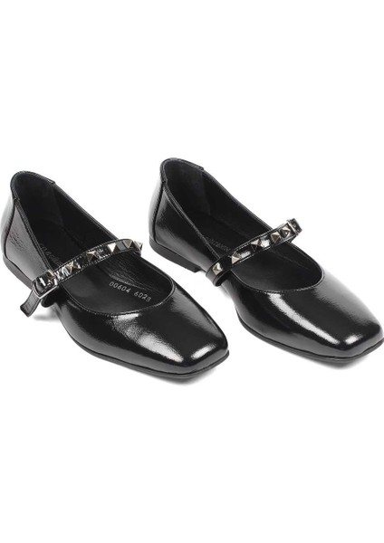 Kadın Siyah Tokalı Rugan Deri Babet