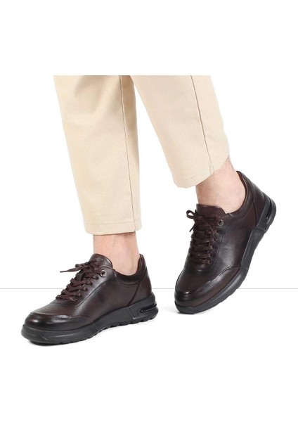 Erkek Kahverengi Bağcıklı Kalın Tabanlı Deri Sneaker fiyatları