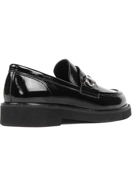 Kadın Siyah Tokalı Kalın Tabanlı Rugan Deri Loafer indirimleri