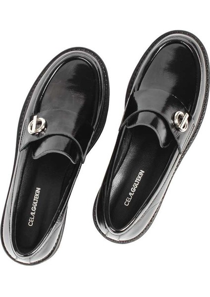 Kadın Siyah Tokalı Kalın Tabanlı Rugan Deri Loafer