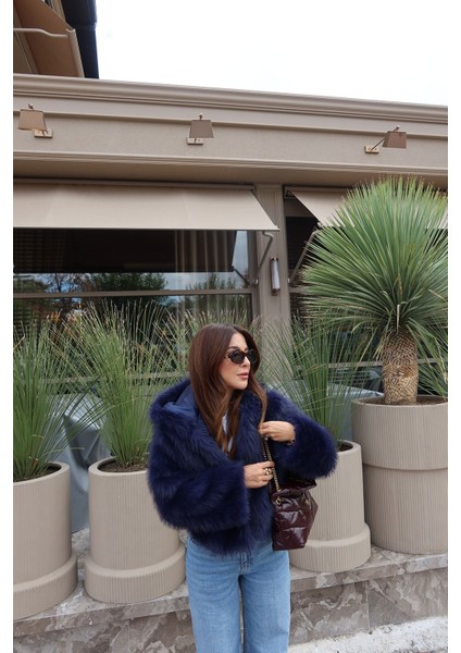 Kapüşonlu Kısa Kürk Ceket modelleri