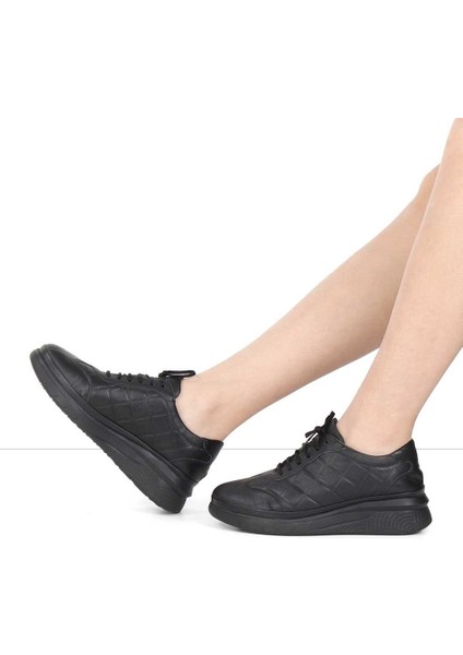 Kadın Siyah Dolgu Topuklu Deri Ayakkabı fiyatları