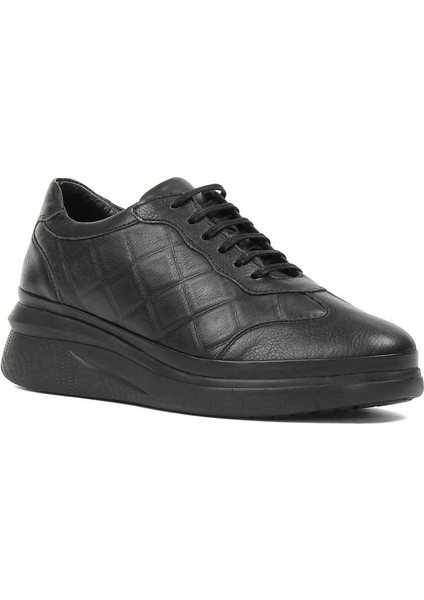 Kadın Siyah Dolgu Topuklu Deri Ayakkabı modelleri