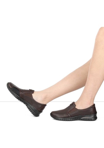 Kadın Kahverengi Kalın Tabanlı Deri Ayakkabı fiyatları